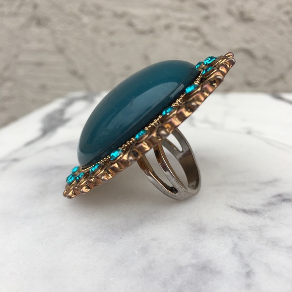 Statement Ring - Picture 5 of 6